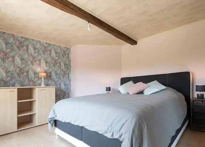 Les 4 Bras Maison De Beauraing